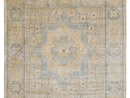 Artisan Gwyneth  Beige Beige Traditional Knotted Rug For Sale