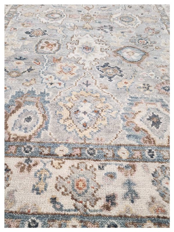 Artisan Felicity  Lt.Grey Beige Traditional Knotted Rug Online now