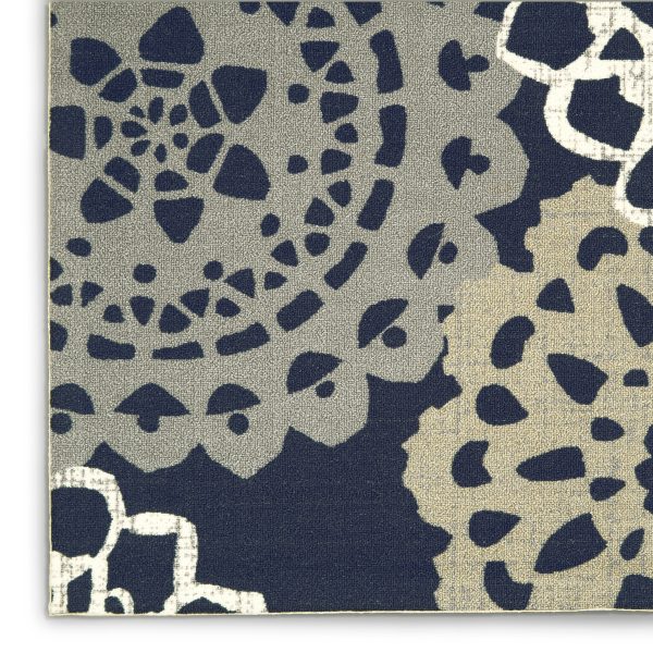 Waverly Sun N Shade SND72 Black Contemporary Power-Loomed Rug Online